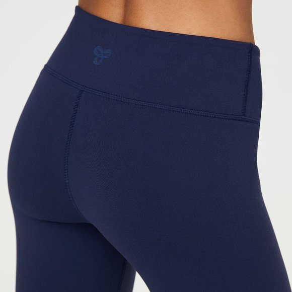 ⭐️2 for $30!⭐️ Aritzia TNA equator leggings - Picture 2 of 9